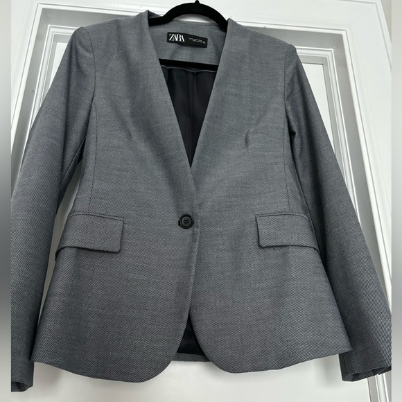 Zara Collarless Blazer - Picture 3 of 4
